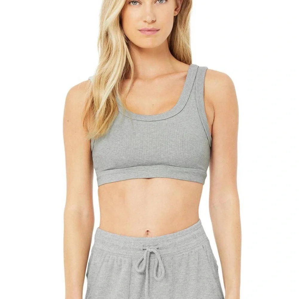 Alo Yoga Wellness Bra‎  Dove Grey Size X Small